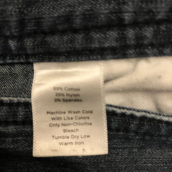 Cropped Dark Wash Jeans with Patch Pockets - Picture 9 of 9